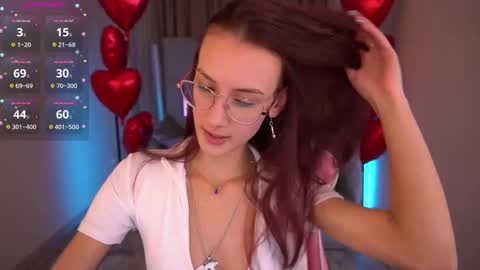 cozymell online show from February 20, 2025, 2:02 pm