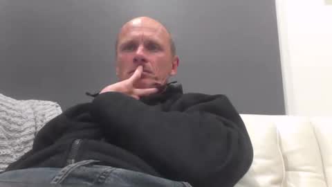 Snapshot of cptduckpants chatting on November 18, 2025, 12:42 pm cptduckpants online show from November 18, 2025, 12:42 pm