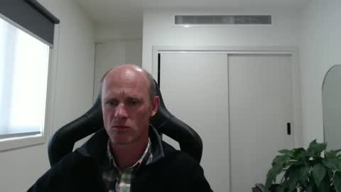 Snapshot of cptduckpants chatting on November 19, 2025, 12:43 am cptduckpants online show from November 19, 2025, 12:43 am