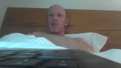 Snapshot of cptduckpants chatting on January 16, 2026, 10:14 pm cptduckpants online show from January 16, 2026, 10:14 pm