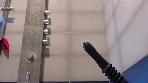 cracker8181 online show from December 3, 2024, 4:17 pm