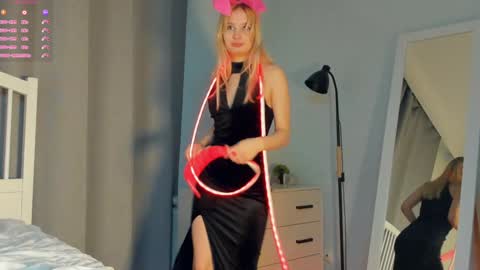 Emma online show from December 26, 2024, 5:37 am