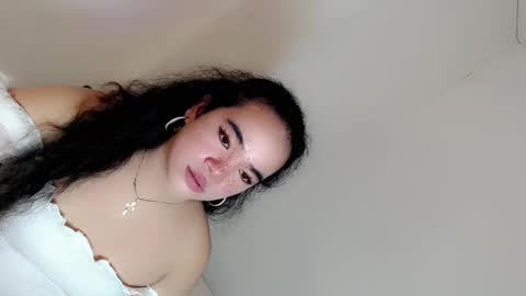 Snapshot of crazy_vixen chatting on December 18, 2024, 3:58 am Hot Ayisha online show from December 18, 2024, 3:58 am