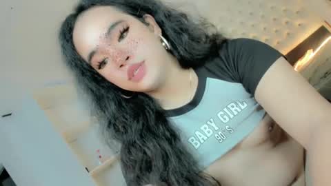 Snapshot of crazy_vixen chatting on January 9, 2025, 12:41 pm Hot Ayisha online show from January 9, 2025, 12:41 pm