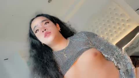 Snapshot of crazy_vixen chatting on January 16, 2025, 1:14 pm Hot Ayisha online show from January 16, 2025, 1:14 pm
