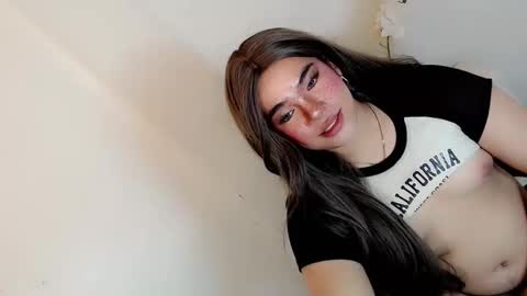Snapshot of crazy_vixen chatting on January 23, 2025, 7:18 pm Hot Ayisha online show from January 23, 2025, 7:18 pm
