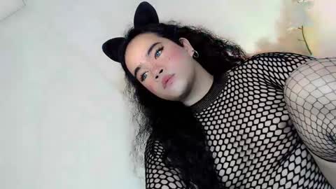 Snapshot of crazy_vixen chatting on February 19, 2025, 4:44 am Hot Ayisha online show from February 19, 2025, 4:44 am
