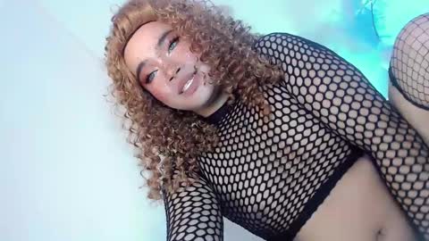 Snapshot of crazy_vixen chatting on February 23, 2025, 5:29 pm Hot Ayisha online show from February 23, 2025, 5:29 pm