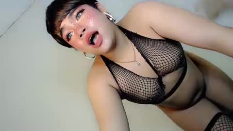 Snapshot of crazy_vixen chatting on March 9, 2025, 9:14 pm Hot Ayisha online show from March 9, 2025, 9:14 pm