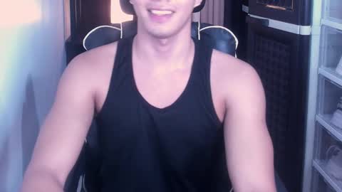 Snapshot of crazyasiancum chatting on November 19, 2025, 3:06 am Zion online show from November 19, 2025, 3:06 am