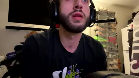 crazydill28 online show from February 11, 2026, 10:15 pm