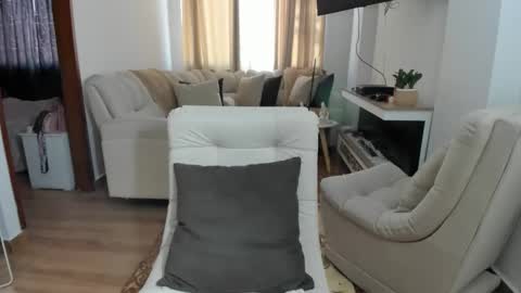 LAURA online show from February 11, 2026, 12:32 pm