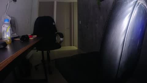 Snapshot of crazylive5 chatting on January 27, 2025, 2:53 am crazylive5 online show from January 27, 2025, 2:53 am