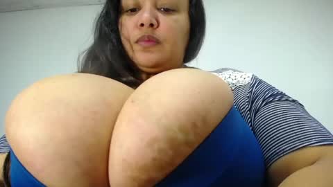 Snapshot of crazyonme chatting on April 30, 2026, 2:18 am diosalinda online show from April 30, 2026, 2:18 am