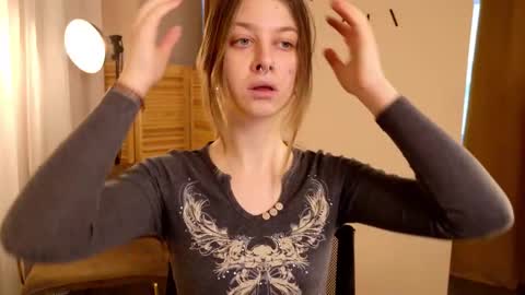 Snapshot of crazysound chatting on January 16, 2026, 8:29 am Alice online show from January 16, 2026, 8:29 am