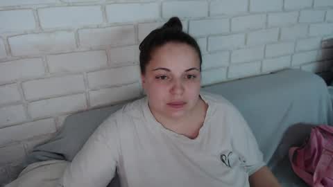 Crazyy Girl  online show from May 24, 2026, 5:29 pm