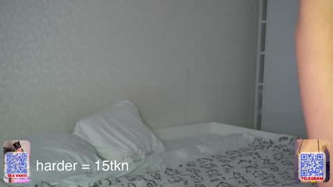 Snapshot of cream_fucks chatting on December 5, 2025, 7:54 pm MarcoPolly online show from December 5, 2025, 7:54 pm