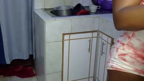 creamie8 online show from January 12, 2025, 9:29 pm