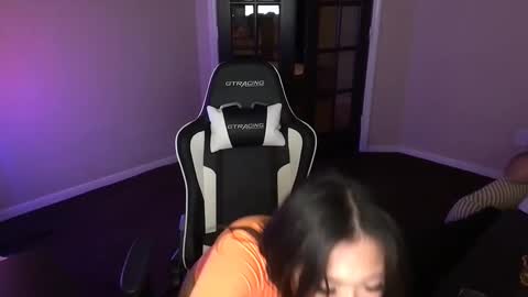 Snapshot of creamy_asian1 chatting on December 3, 2024, 3:09 am Creamy Asian online show from December 3, 2024, 3:09 am