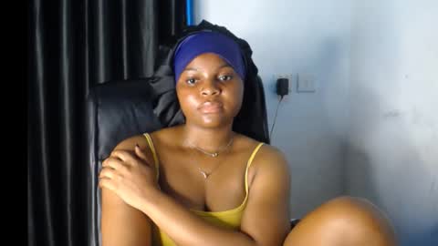 Snapshot of creamy_juicypussy chatting on September 13, 2025, 7:19 am Lady jasmine online show from September 13, 2025, 7:19 am
