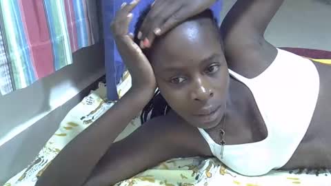 creamy_pussie online show from March 24, 2026, 10:37 pm