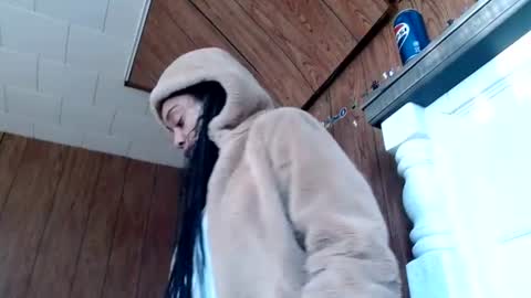 CreamyExotica online show from January 16, 2025, 5:33 pm