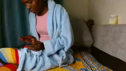 Snapshot of creamypro_ chatting on December 21, 2024, 11:22 am Taurus04 online show from December 21, 2024, 11:22 am