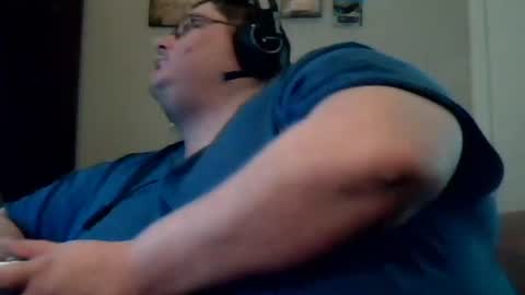 Snapshot of crimsonducki chatting on November 10, 2025, 2:16 pm Duckie online show from November 10, 2025, 2:16 pm