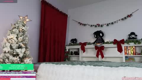 Crimson Kitten online show from December 14, 2024, 5:18 am