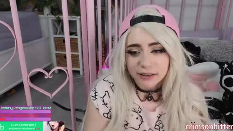 Crimson Kitten online show from March 1, 2025, 10:55 am