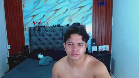 Snapshot of crisandmery chatting on May 11, 2026, 5:24 am CRISANDMERY online show from May 11, 2026, 5:24 am