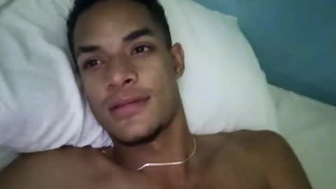 Snapshot of crishot1125 chatting on February 17, 2026, 2:52 am crishot1125 online show from February 17, 2026, 2:52 am