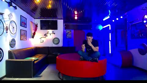 crismens online show from January 11, 2026, 8:03 pm