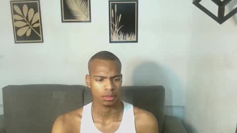 criss_zuri online show from October 1, 2025, 11:38 am