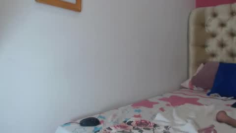 cristal_aron online show from February 16, 2025, 12:30 am