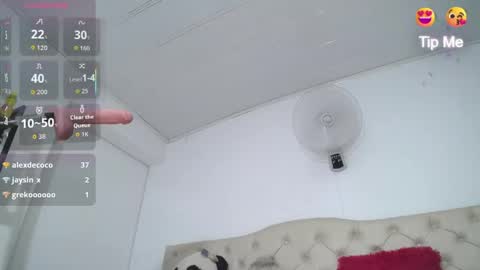 Milena online show from May 15, 2026, 1:56 am
