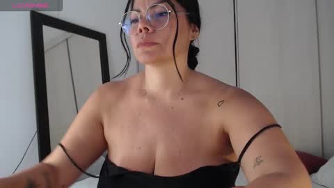 Snapshot of cristal_sexyboobs_ chatting on September 17, 2025, 4:19 pm Cristal online show from September 17, 2025, 4:19 pm