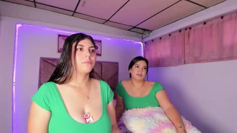 Snapshot of cristal_smith20 chatting on February 16, 2026, 1:51 pm cristal_smith20 online show from February 16, 2026, 1:51 pm