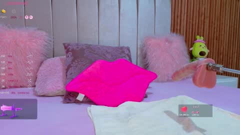 STEFANYIG cristalsubin online show from November 24, 2025, 12:05 pm