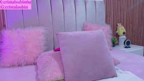 STEFANYIG cristalsubin online show from December 22, 2025, 11:51 am