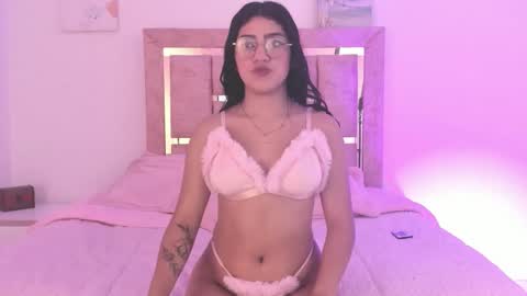 Snapshot of cristalfun_ chatting on February 23, 2026, 11:57 pm cristalfun_ online show from February 23, 2026, 11:57 pm
