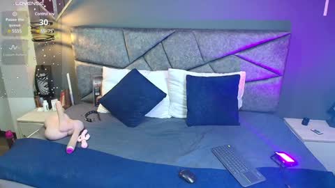 CRISTAL MILF online show from January 14, 2025, 12:11 am