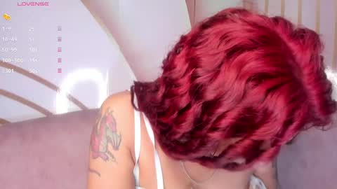  Independent Model online show from February 1, 2025, 11:32 am