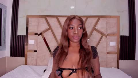 cristin  online show from September 9, 2025, 7:02 pm