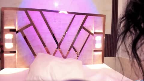 cristin  online show from February 6, 2026, 6:55 pm