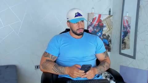 Snapshot of cristian_walker chatting on December 25, 2024, 12:05 pm cristian walker online show from December 25, 2024, 12:05 pm