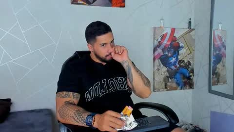 Snapshot of cristian_walker chatting on January 11, 2025, 1:22 pm cristian walker online show from January 11, 2025, 1:22 pm