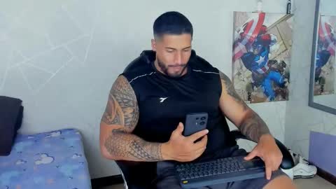 Snapshot of cristian_walker chatting on February 18, 2025, 9:42 pm cristian walker online show from February 18, 2025, 9:42 pm