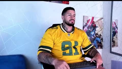 Snapshot of cristian_walker chatting on October 23, 2025, 11:20 am cristian walker online show from October 23, 2025, 11:20 am