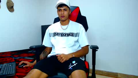 cristian online show from April 17, 2026, 11:52 pm